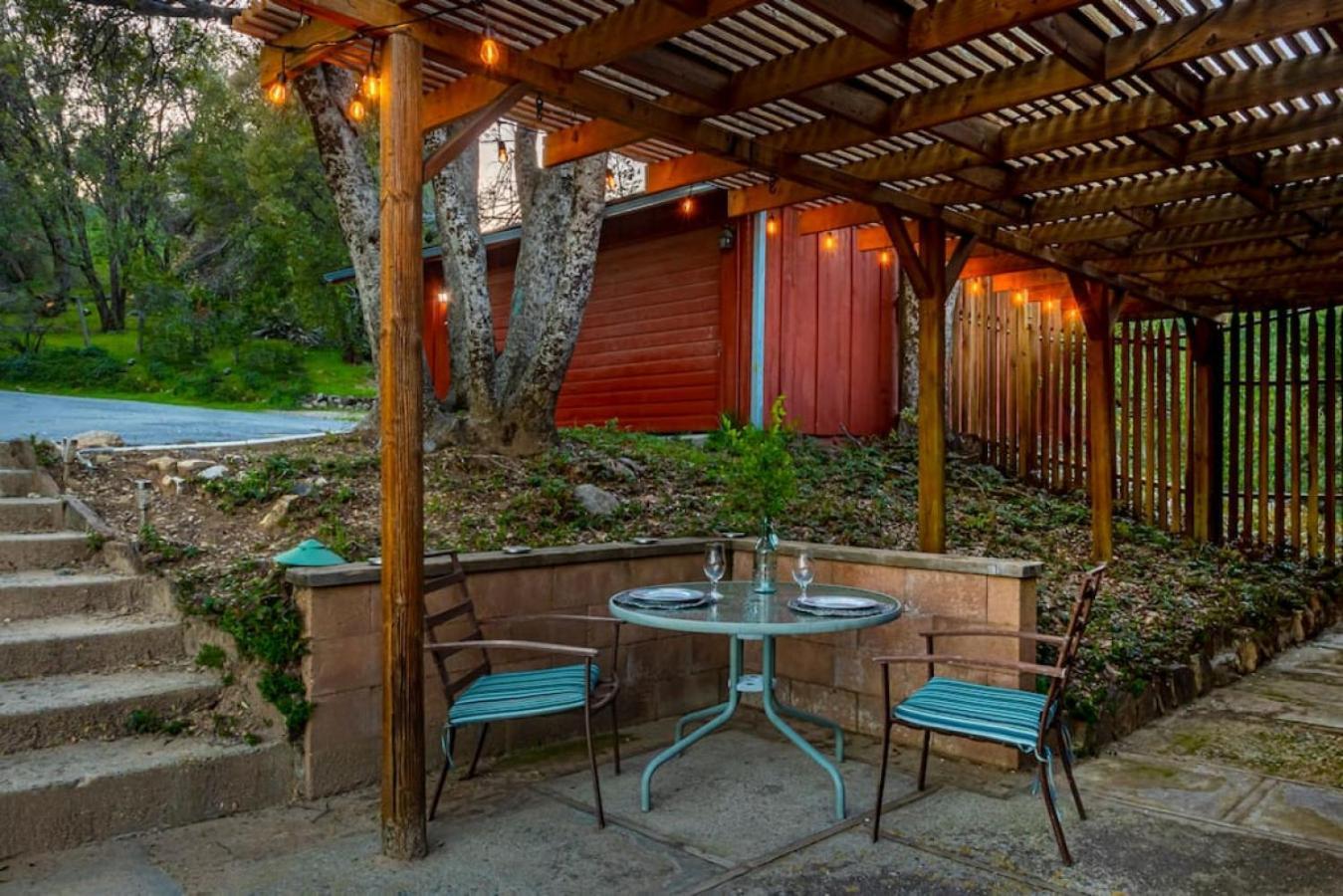 Sierra Vista Lookout Lodge With Creek, Waterfall And Waterholes, Minutes From Bass Lake And Yosemite South Gate North Fork Exterior foto